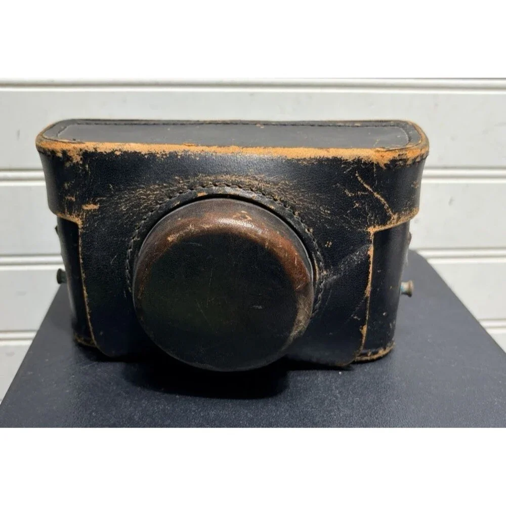 Vintage 1940’s Argus Anistigmat f/4.5 IRC Camera w/ Leather Case